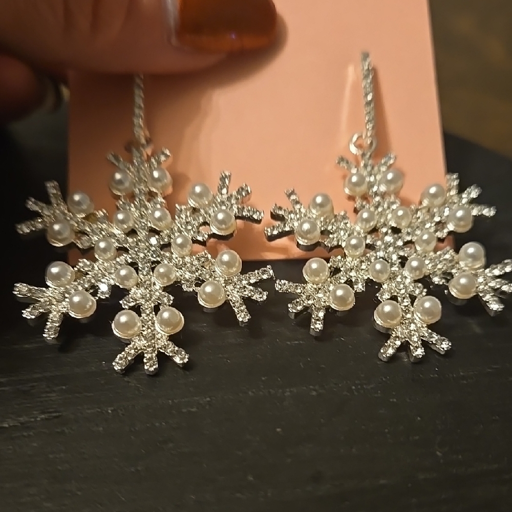 Snowflake Pearl and Rhinestone Earrings